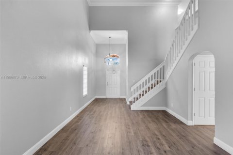 House in Pembroke Pines, Florida 3 bedrooms, 185.25 sq.m. № 2010584 - photo 22