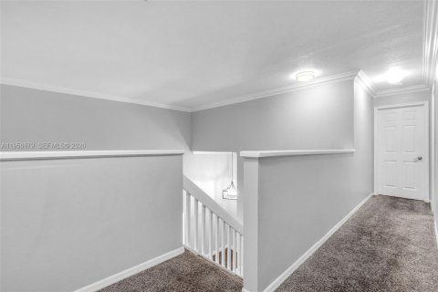 House in Pembroke Pines, Florida 3 bedrooms, 185.25 sq.m. № 2010584 - photo 26