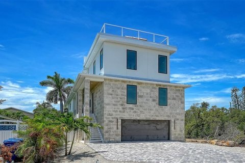 Casa en Bradenton Beach, Florida 4 dormitorios, 258.36 m2 № 2286933