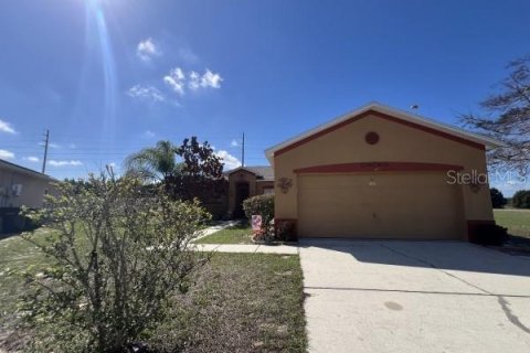House in Kissimmee, Florida 3 bedrooms, 115.38 sq.m. № 2195495
