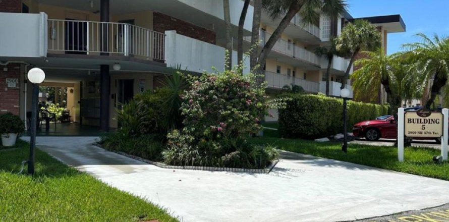 Condo à Lauderdale Lakes, Floride, 1 chambre № 2282201