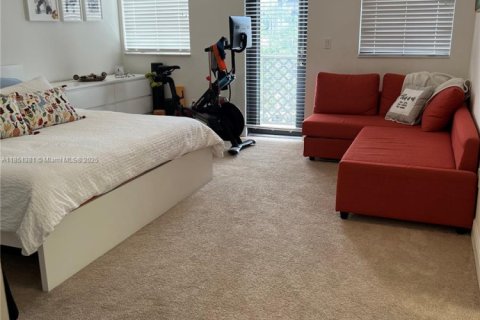 Townhouse in Doral, Florida 3 bedrooms, 173.26 sq.m. № 1857394 - photo 9