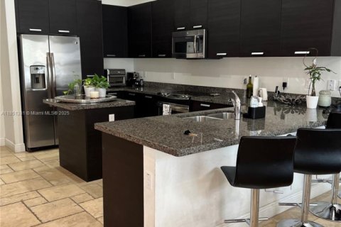 Townhouse in Doral, Florida 3 bedrooms, 173.26 sq.m. № 1857394 - photo 5