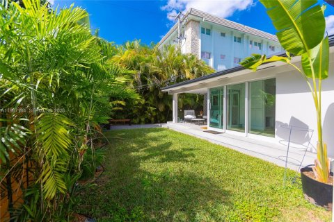 Villa ou maison à vendre à Coral Gables, Floride: 3 chambres, 166.39 m2 № 2031990 - photo 13