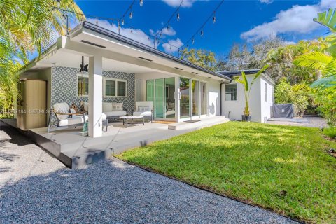 Villa ou maison à vendre à Coral Gables, Floride: 3 chambres, 166.39 m2 № 2031990 - photo 15