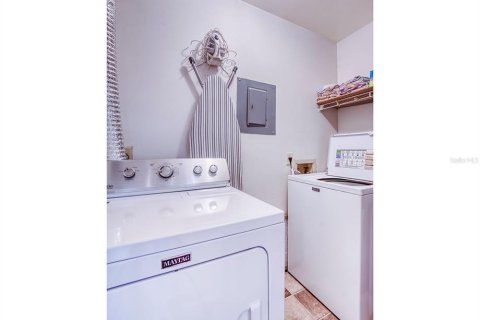 Купить кондоминиум в Холмс-Бич, Флорида 7 комнат, 132.94м2, № 1662451 - фото 22