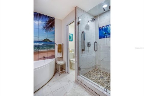 Купить кондоминиум в Холмс-Бич, Флорида 7 комнат, 132.94м2, № 1662451 - фото 23