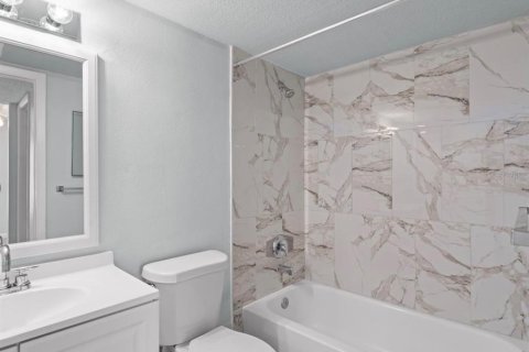 Condominio en alquiler en Orlando, Florida, 1 dormitorio, 48.87 m2 № 1815780 - foto 7