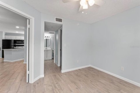 Condominio en alquiler en Orlando, Florida, 1 dormitorio, 48.87 m2 № 1815780 - foto 9