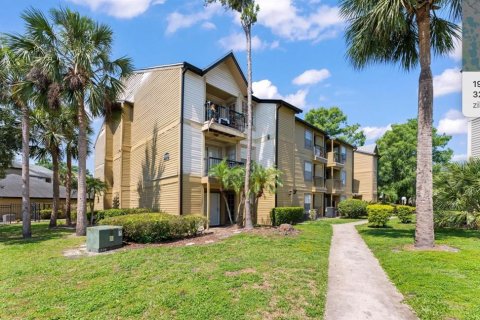 Condominio en alquiler en Orlando, Florida, 1 dormitorio, 48.87 m2 № 1815780 - foto 14