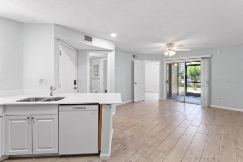 Condominio en alquiler en Orlando, Florida, 1 dormitorio, 48.87 m2 № 1815780 - foto 6