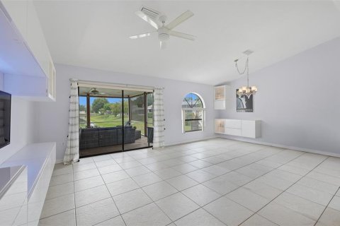 Villa ou maison à vendre à Sarasota, Floride: 3 chambres, 115.57 m2 № 2234672 - photo 8