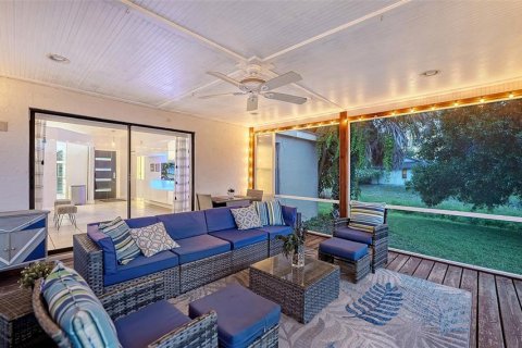 Villa ou maison à vendre à Sarasota, Floride: 3 chambres, 115.57 m2 № 2234672 - photo 27
