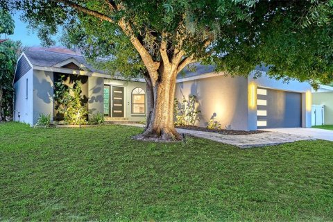 Villa ou maison à vendre à Sarasota, Floride: 3 chambres, 115.57 m2 № 2234672 - photo 6