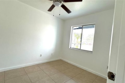 House in Orlando, Florida 3 bedrooms, 97.08 sq.m. № 2394419 - photo 23