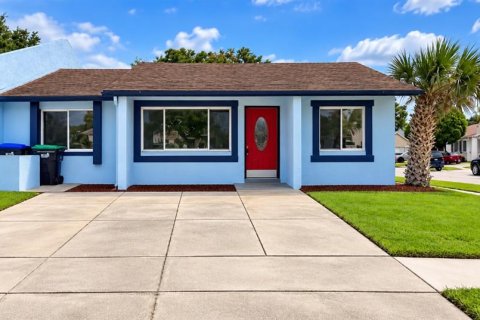 House in Orlando, Florida 3 bedrooms, 97.08 sq.m. № 2394419
