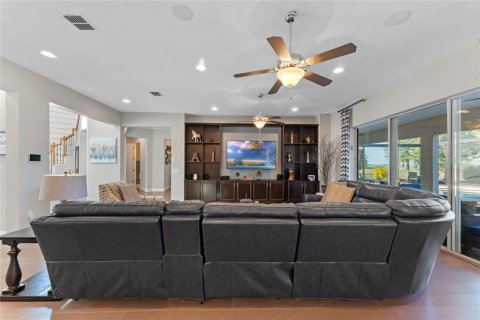 House in Kissimmee, Florida 5 bedrooms, 504.27 sq.m. № 1613718 - photo 12
