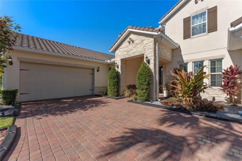 House in Kissimmee, Florida 5 bedrooms, 504.27 sq.m. № 1613718 - photo 2