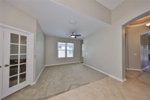 House in Apollo Beach, Florida 3 bedrooms, 191.56 sq.m. № 1556450 - photo 3