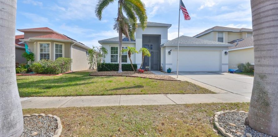 House in Apollo Beach, Florida 3 bedrooms, 191.56 sq.m. № 1556450