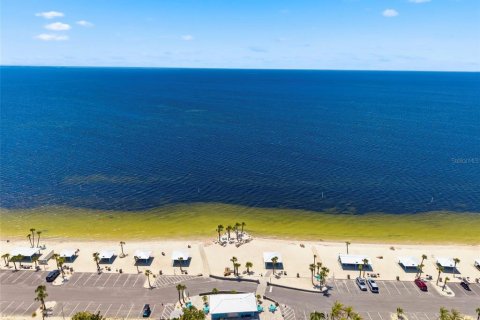 Condo in New Port Richey, Florida, 1 bedroom № 2107015 - photo 3
