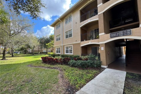 Condo in Pembroke Pines, Florida, 2 bedrooms  № 2000885