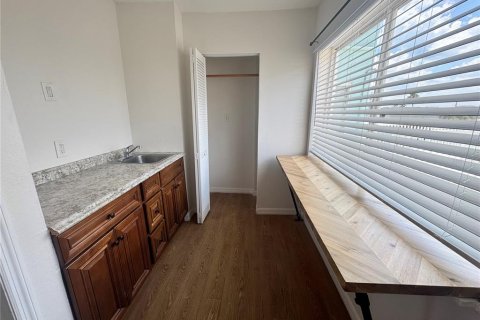 Apartamento en alquiler en Daytona Beach Shores, Florida, 41.81 m2 № 1901142 - foto 9