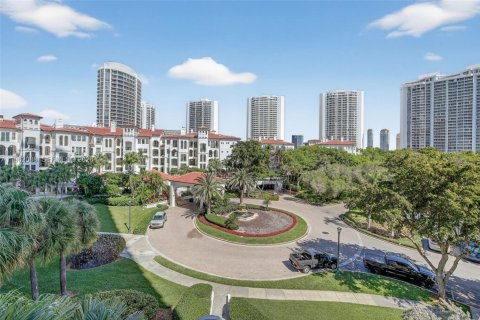 Copropriété à louer à Aventura, Floride: 3 chambres, 189.52 m2 № 2026407 - photo 30