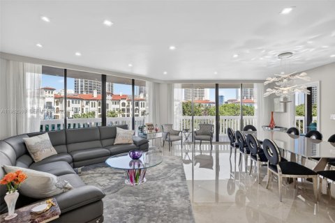 Condo à Aventura, Floride, 3 chambres № 2026407