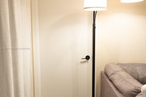 Appartement à louer à Miami, Floride: 2 chambres, 84.54 m2 № 1845718 - photo 24