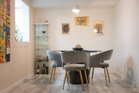 Appartement à louer à Miami, Floride: 2 chambres, 84.54 m2 № 1845718 - photo 27