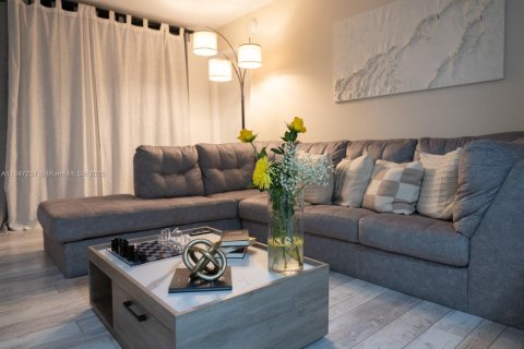Appartement à louer à Miami, Floride: 2 chambres, 84.54 m2 № 1845718 - photo 15