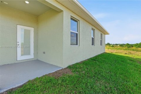 House in LaBelle, Florida 3 bedrooms № 2020718 - photo 24