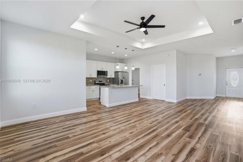 House in LaBelle, Florida 3 bedrooms № 2020718 - photo 5