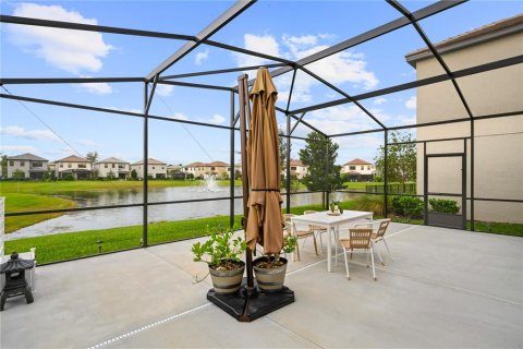 House in Winter Park, Florida 4 bedrooms, 204.01 sq.m. № 2100850 - photo 6