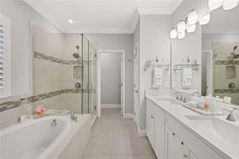 House in Winter Park, Florida 4 bedrooms, 204.01 sq.m. № 2100850 - photo 19
