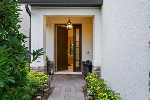 House in Winter Park, Florida 4 bedrooms, 204.01 sq.m. № 2100850 - photo 3