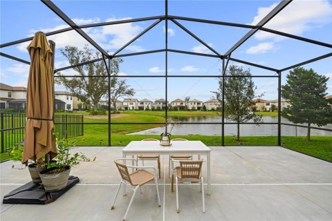 House in Winter Park, Florida 4 bedrooms, 204.01 sq.m. № 2100850 - photo 5