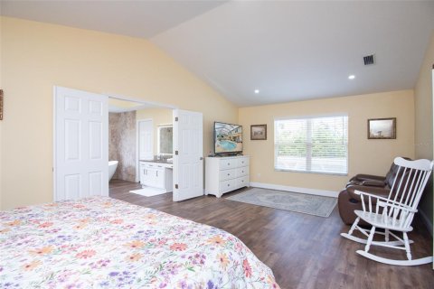 Casa en venta en Land O' Lakes, Florida, 6 dormitorios, 324.14 m2 № 1845339 - foto 26