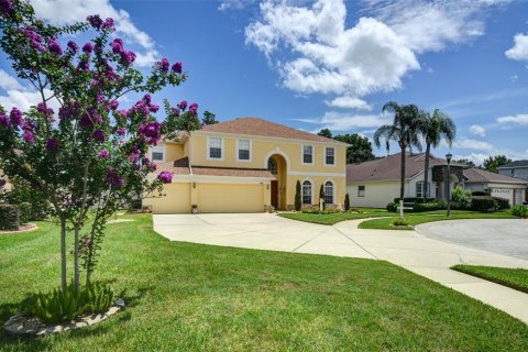 Casa en venta en Land O' Lakes, Florida, 6 dormitorios, 324.14 m2 № 1845339 - foto 1