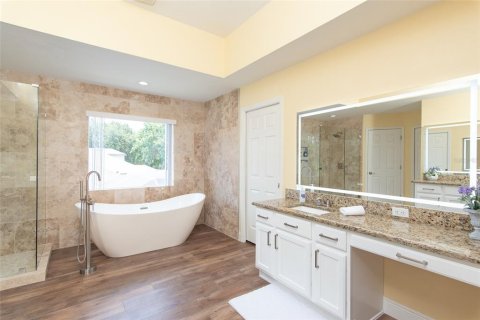 Casa en venta en Land O' Lakes, Florida, 6 dormitorios, 324.14 m2 № 1845339 - foto 29