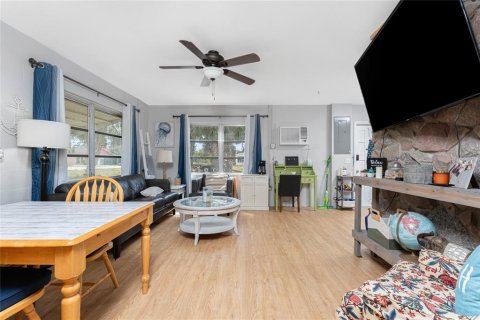 Villa ou maison à vendre à Englewood, Floride: 2 chambres, 66.89 m2 № 1717974 - photo 4