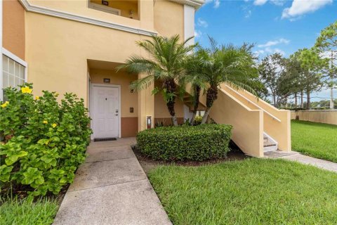 Condominio en alquiler en Sarasota, Florida, 2 dormitorios, 98.29 m2 № 1915873 - foto 1