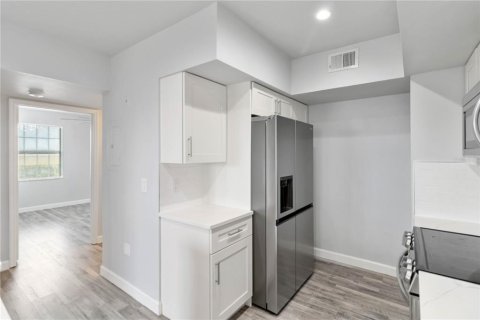 Condominio en alquiler en Sarasota, Florida, 2 dormitorios, 98.29 m2 № 1915873 - foto 11