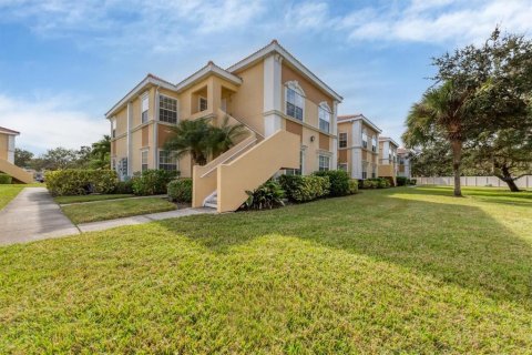 Condominio en alquiler en Sarasota, Florida, 2 dormitorios, 98.29 m2 № 1915873 - foto 2