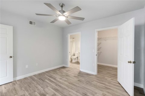 Condominio en alquiler en Sarasota, Florida, 2 dormitorios, 98.29 m2 № 1915873 - foto 15