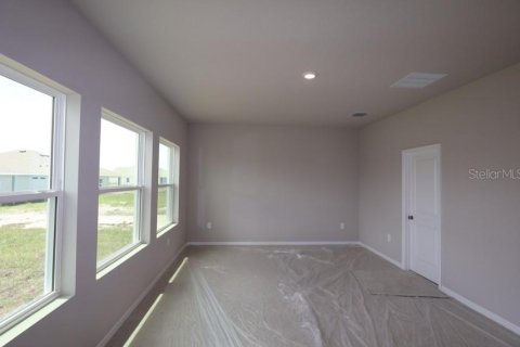 House in Plant City, Florida 4 bedrooms, 246.66 sq.m. № 2208941 - photo 13