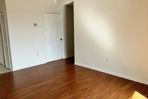 Condo in Davie, Florida, 3 bedrooms  № 2083369 - photo 2