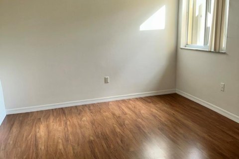 Condo in Davie, Florida, 3 bedrooms  № 2083369 - photo 12
