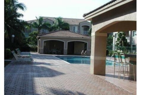 Condo in Davie, Florida, 3 bedrooms  № 2083369 - photo 16